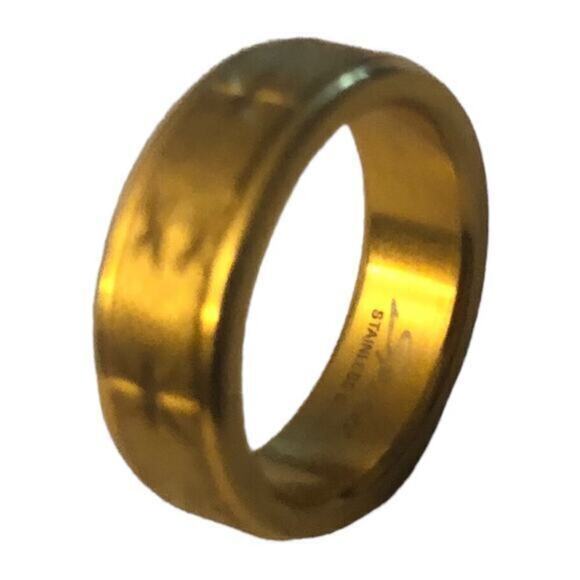 Jewelry - New‎ gold color stainless steel ring size 5